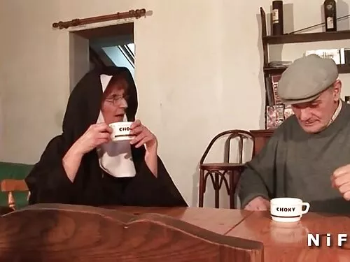 Момиче с очила разтв ...
